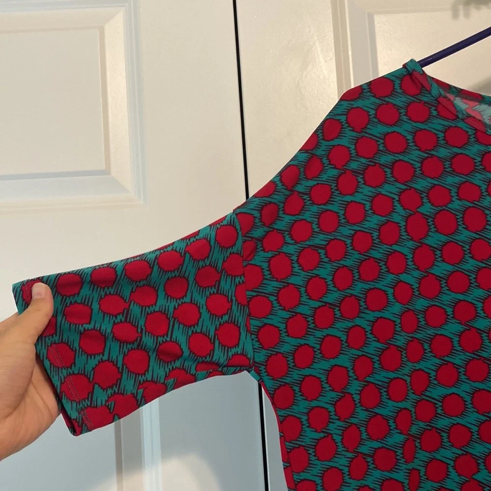 Lula Roe Top - Picture 2 of 4